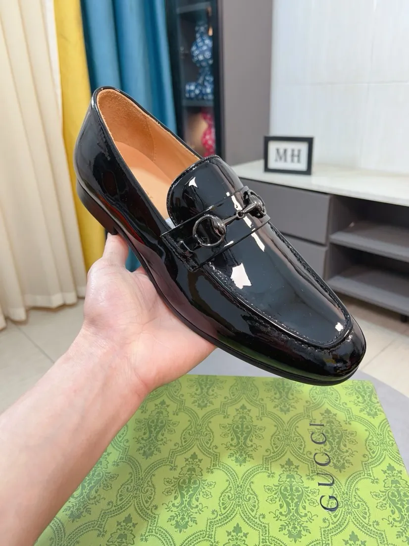 Men's shoes 💰500🌹🌹【GUCCI】The most popular classic Gucci leather shoes. Synchronized with the official website, the upper is made of Italian first-layer cowhide ➕cowhide lining, with unique brand and unique craftsmanship. Highlighting the hot style of the new year. Stop hesitating, stop wandering, get it now. Number: 38--44